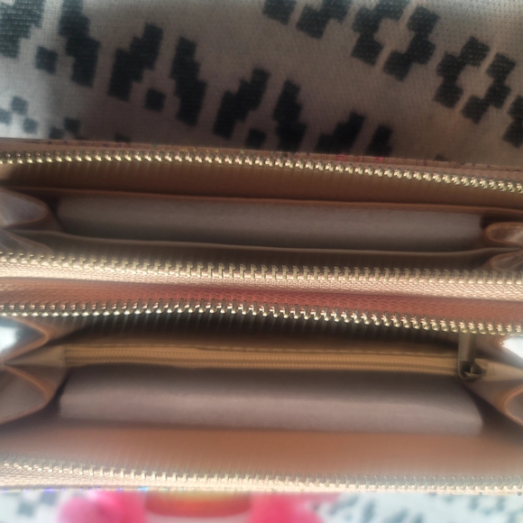 Holographic Speckled Wallet - Picture 3 of 3